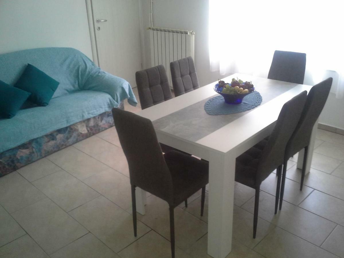 Apartment K21 *